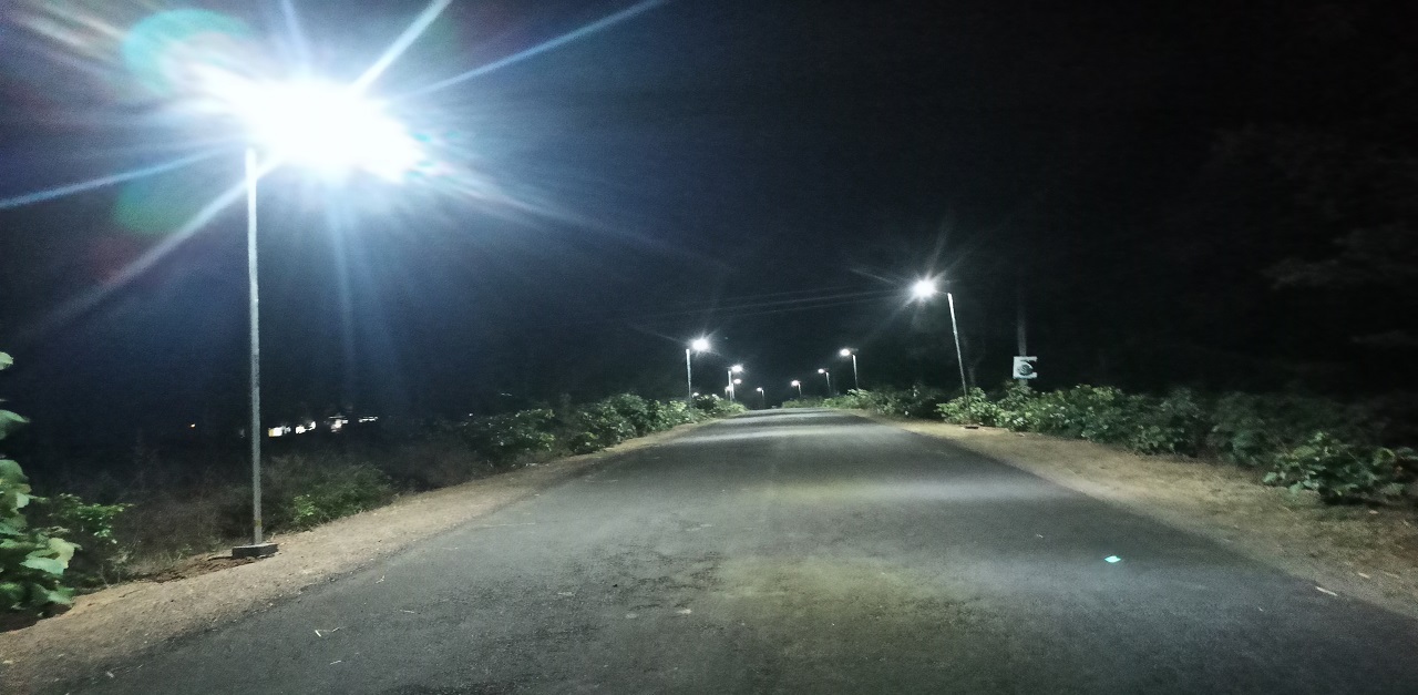20 WATT SOLAR STREET LIGHT
